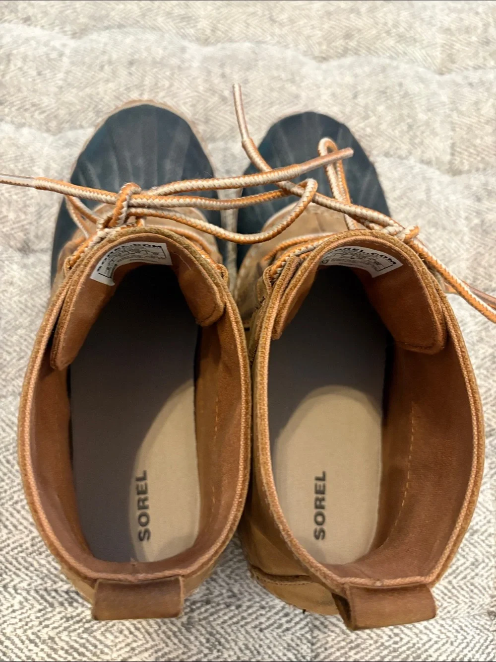 Sorel Out and About waterproof boots size 9